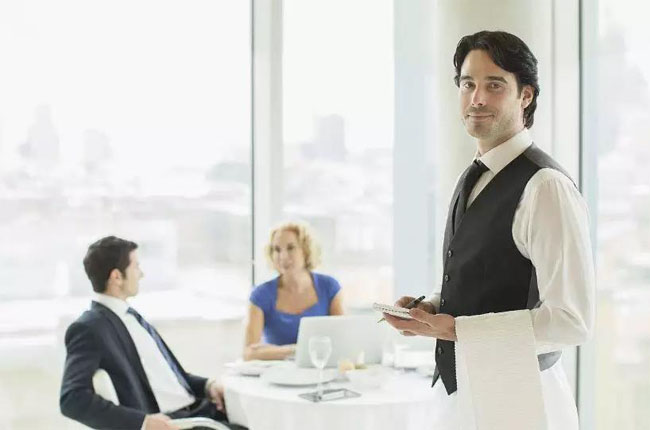 要做到優(yōu)質的服務,得先自己心里有服務意識