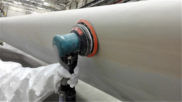 丹納布雷進口無塵打磨設(shè)備用于風(fēng)能市場,無塵打磨設(shè)備助力復(fù)材人健康發(fā)展,擺脫玻璃鋼粉塵困擾