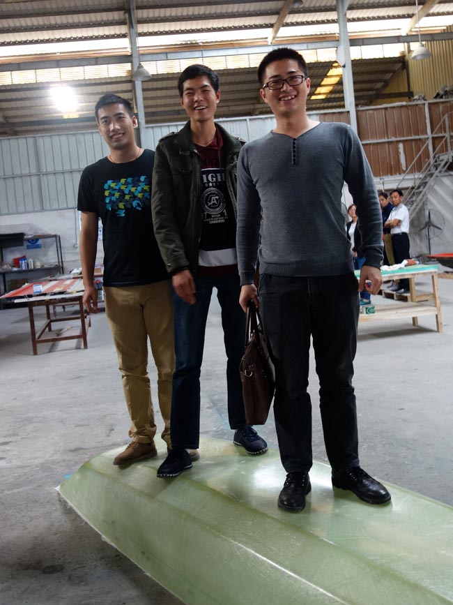 FRP真空成型（真空導入）設(shè)備機器演示