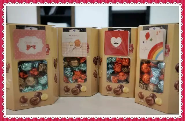 母親節(jié)愛(ài)心禮物-濃情巧克力(還有附上手寫祝福語(yǔ)的小賀卡)